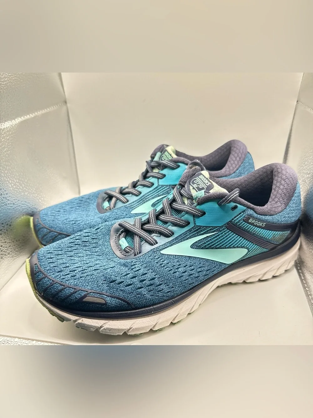 BROOKS Adrenaline GTS 18 Running Shoes - Women's 9.5